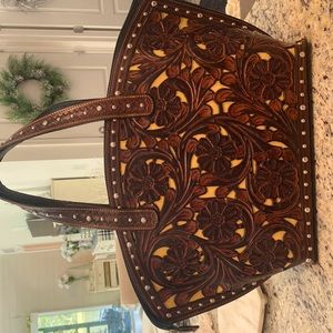 X-Large Western Style Floral Tooled Leather Tote/laptop/carry-on Bag
